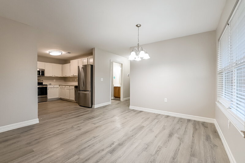 1,975/Mo, 201 Green Meadows Rd Wilmer, TX 75172 Dining Room View 3