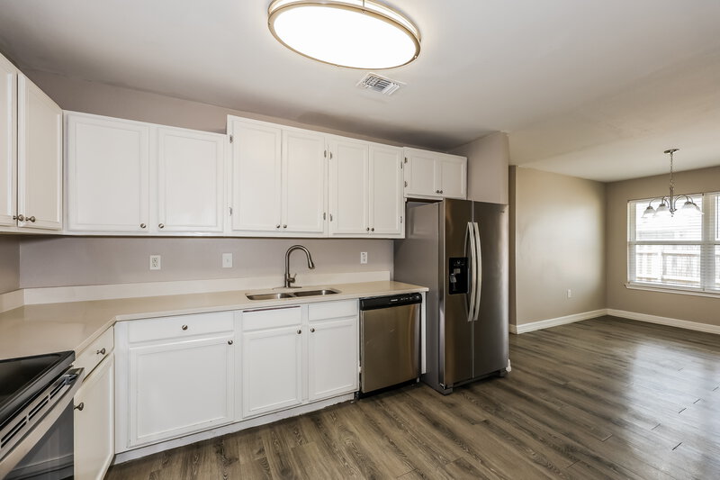 1,990/Mo, 201 Green Meadows Rd Wilmer, TX 75172 Kitchen View