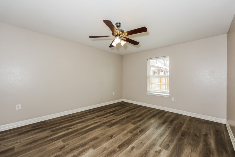 1,990/Mo, 201 Green Meadows Rd Wilmer, TX 75172 Main Bedroom View