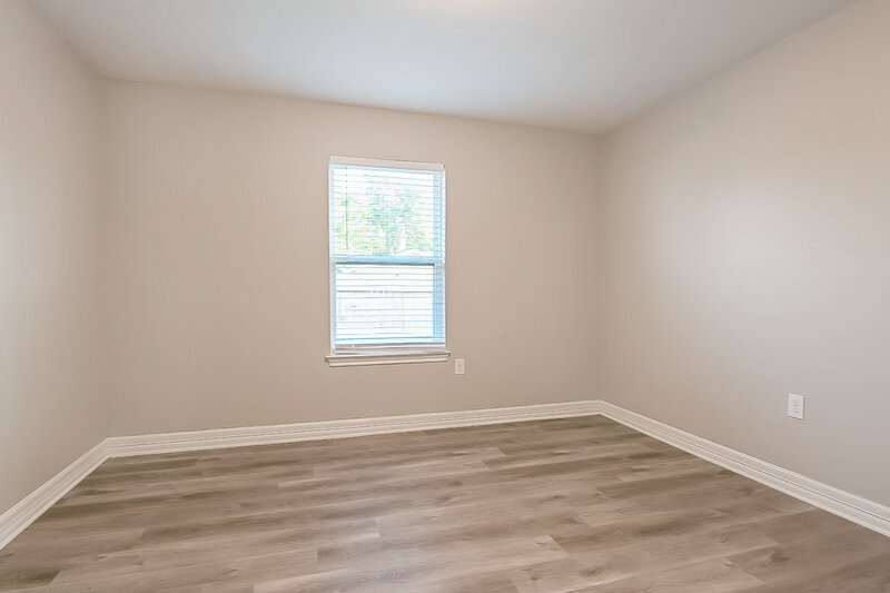 1,975/Mo, 201 Green Meadows Rd Wilmer, TX 75172 Bedroom View