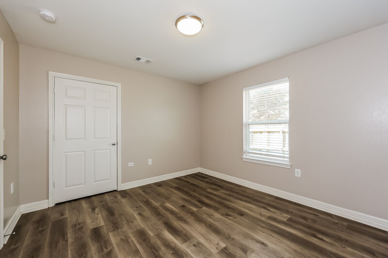 1,990/Mo, 201 Green Meadows Rd Wilmer, TX 75172 Bedroom View
