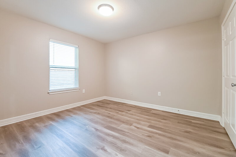 1,975/Mo, 201 Green Meadows Rd Wilmer, TX 75172 Bedroom View 2