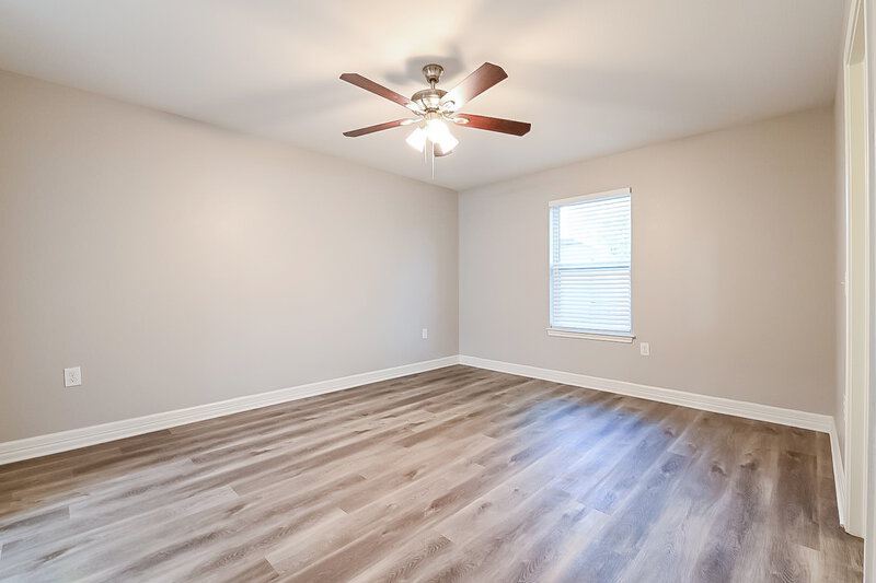 1,975/Mo, 201 Green Meadows Rd Wilmer, TX 75172 Bedroom View 3
