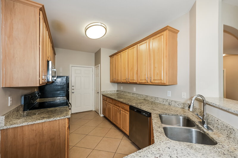 2,005/Mo, 2113 Beacon Way Fort Worth, TX 76140 Kitchen View
