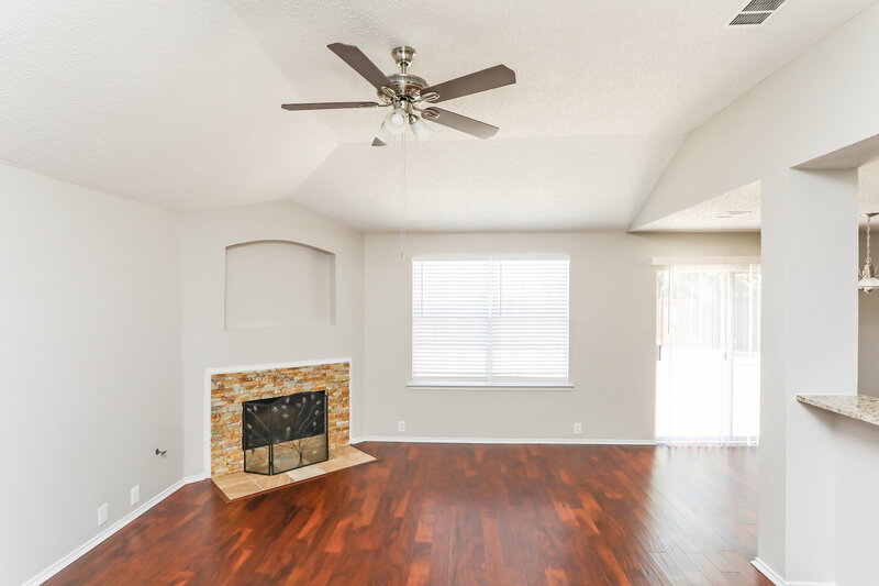 2,920/Mo, 230 Westminster Dr Glenn Heights, TX 75154 Living Room View