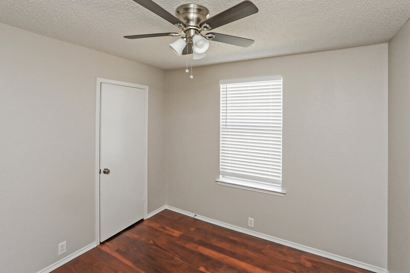 2,920/Mo, 230 Westminster Dr Glenn Heights, TX 75154 Bedroom View 2