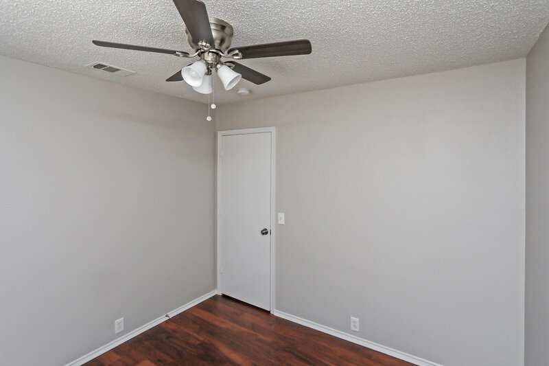 2,920/Mo, 230 Westminster Dr Glenn Heights, TX 75154 Bedroom View 3