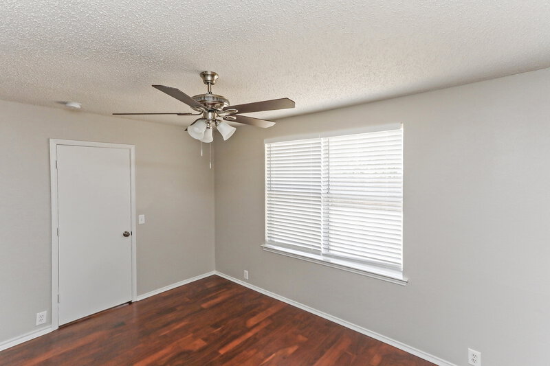 2,920/Mo, 230 Westminster Dr Glenn Heights, TX 75154 Bedroom View 4