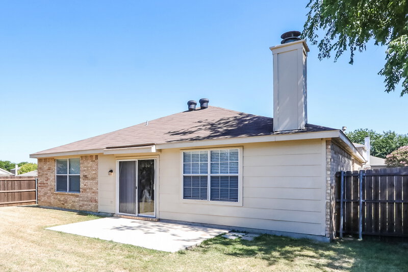 2,920/Mo, 230 Westminster Dr Glenn Heights, TX 75154 Rear View