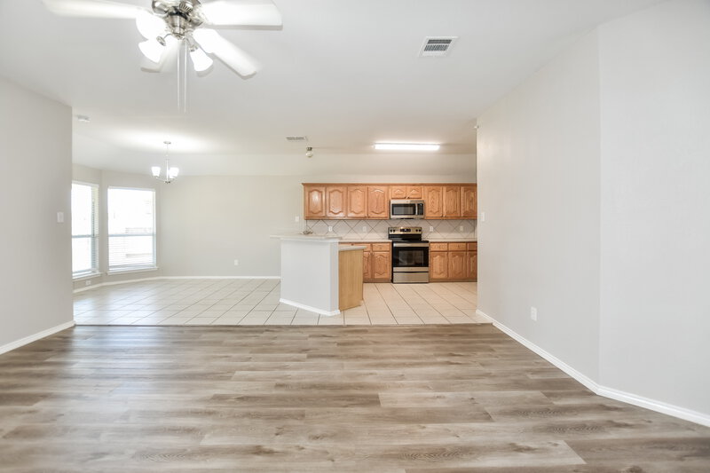1,815/Mo, 705 Orchid Blvd Royse City, TX 75189 Living Room View 4