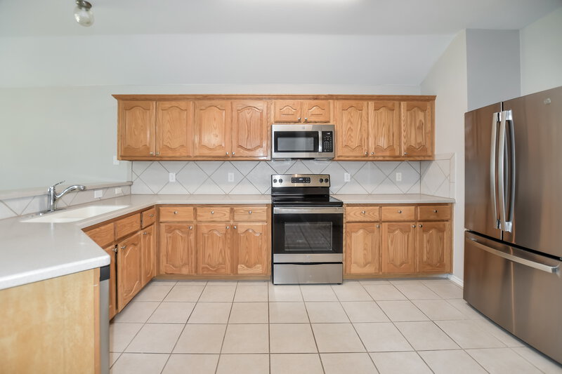 1,815/Mo, 705 Orchid Blvd Royse City, TX 75189 Kitchen View