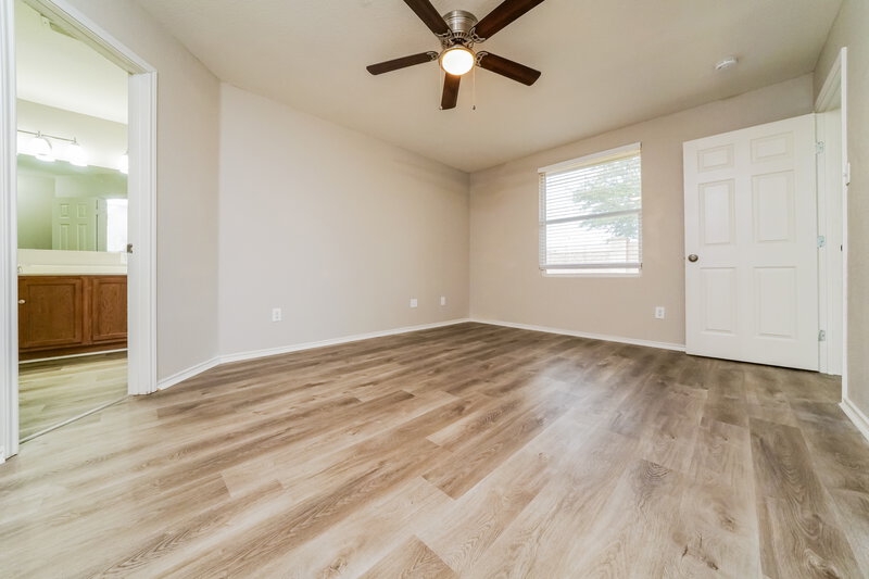 2,025/Mo, 1409 Englewood Dr Royse City, TX 75189 Main Bedroom View