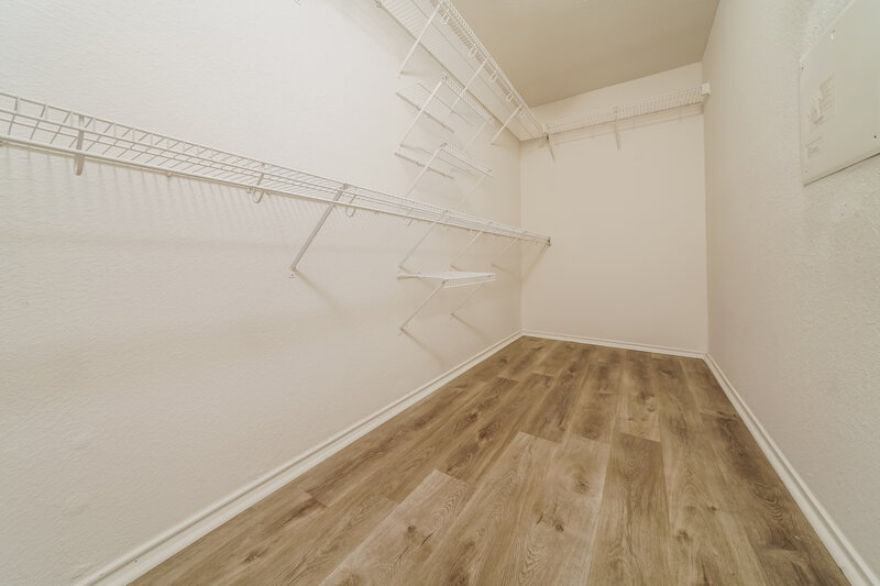 2,025/Mo, 1409 Englewood Dr Royse City, TX 75189 Walk In Closet View