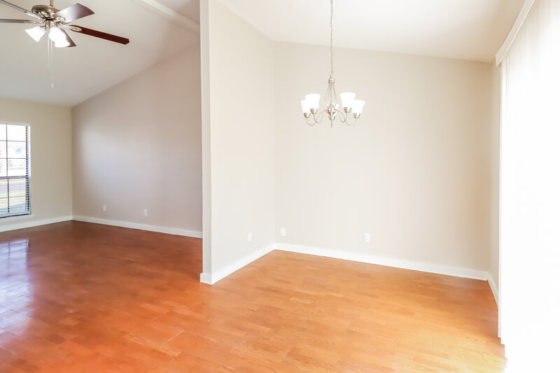 2,020/Mo, 1513 Rahall St Garland, TX 75040 Dining Room View