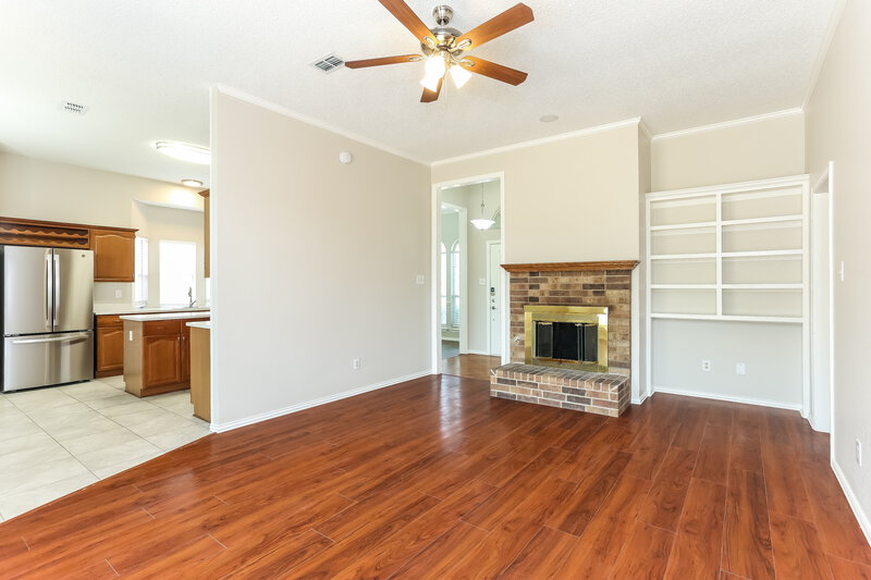 2,370/Mo, 1029 Hampshire Ln Cedar Hill, TX 75104 Living Room View
