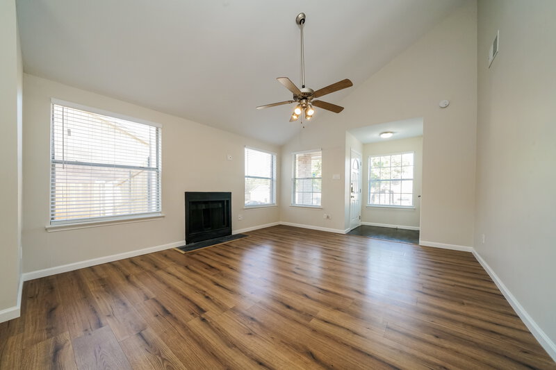 1,805/Mo, 6732 Woodsmoke Way Fort Worth, TX 76137 Misc View 2