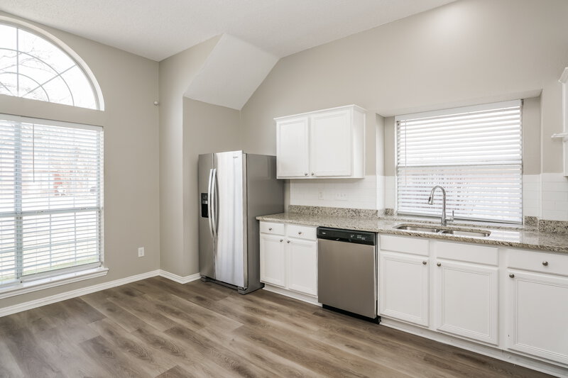 2,560/Mo, 756 Rockett Ln Cedar Hill, TX 75104 Kitchen View