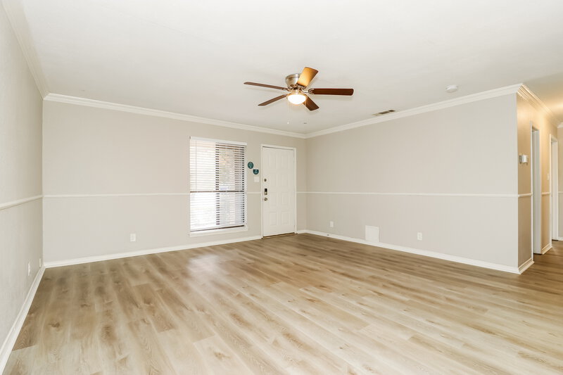 1,790/Mo, 721 Oak Grove Ln Royse City, TX 75189 Living Room View