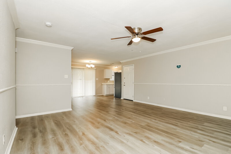 1,790/Mo, 721 Oak Grove Ln Royse City, TX 75189 Living Room View 2