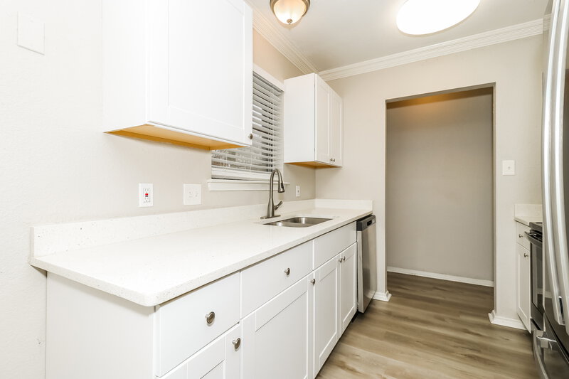 1,790/Mo, 721 Oak Grove Ln Royse City, TX 75189 Kitchen View