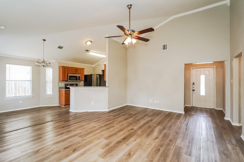 1,940/Mo, 2105 Pacino Dr Fort Worth, TX 76134 Living Room View