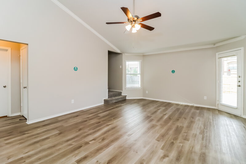 2,180/Mo, 2105 Pacino Dr Fort Worth, TX 76134 Living Room View 3