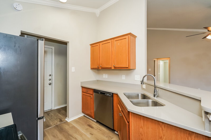 1,940/Mo, 2105 Pacino Dr Fort Worth, TX 76134 Kitchen View