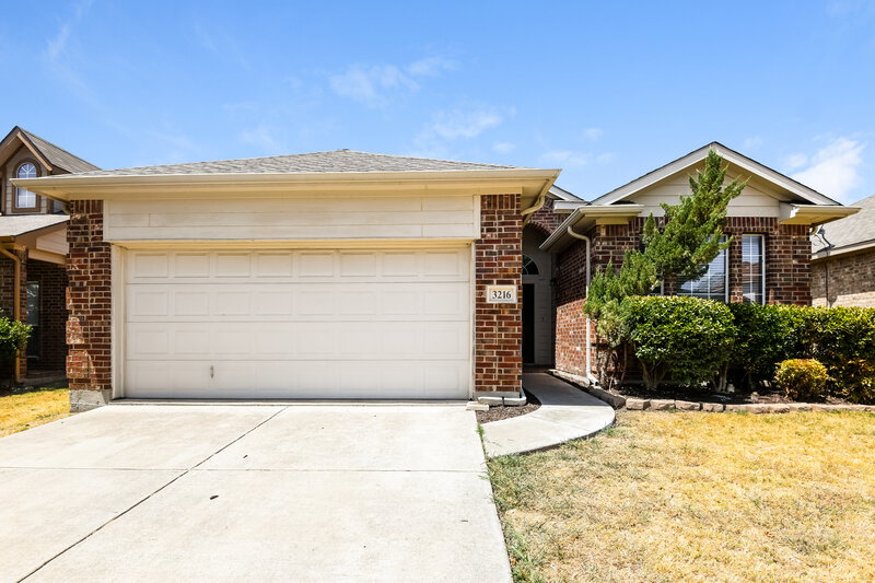 2,050/Mo, 3216 Florian Ln Fort Worth, TX 76108 External View