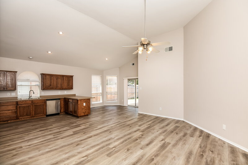 2,050/Mo, 3216 Florian Ln Fort Worth, TX 76108 Living Room View
