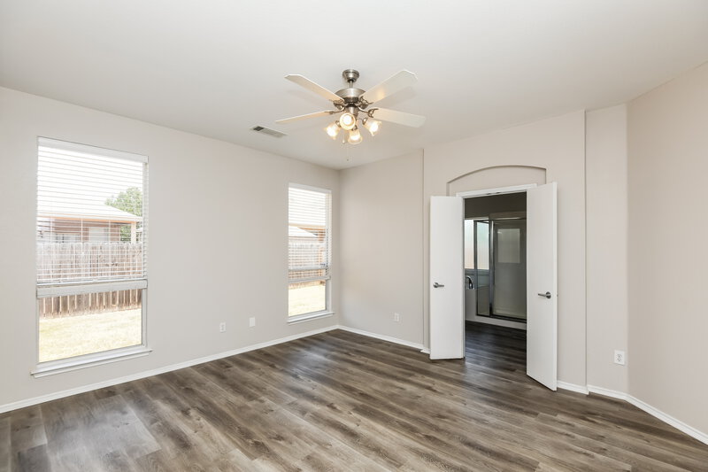 2,050/Mo, 3216 Florian Ln Fort Worth, TX 76108 Main Bedroom View