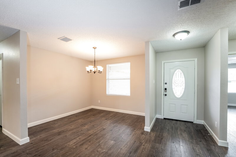 2,215/Mo, 1216 Beatty Dr Cedar Hill, TX 75104 Foyer View