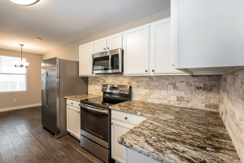 2,215/Mo, 1216 Beatty Dr Cedar Hill, TX 75104 Kitchen View 2
