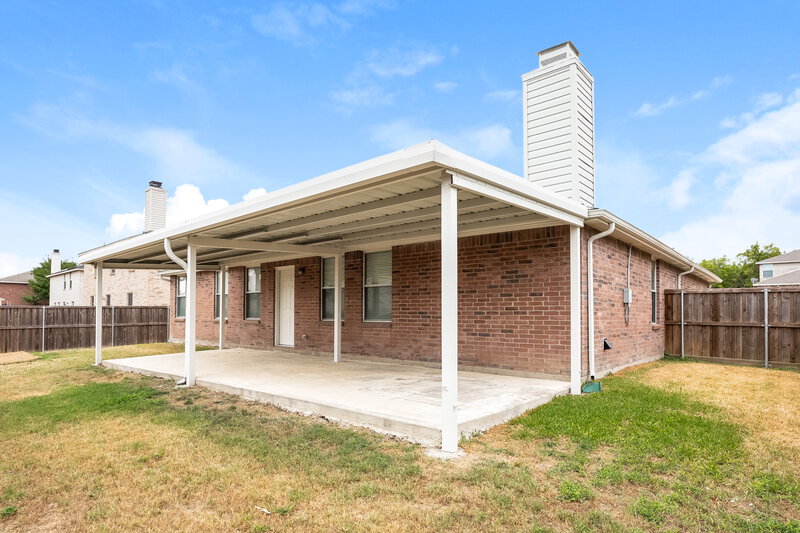 2,215/Mo, 1216 Beatty Dr Cedar Hill, TX 75104 Rear View