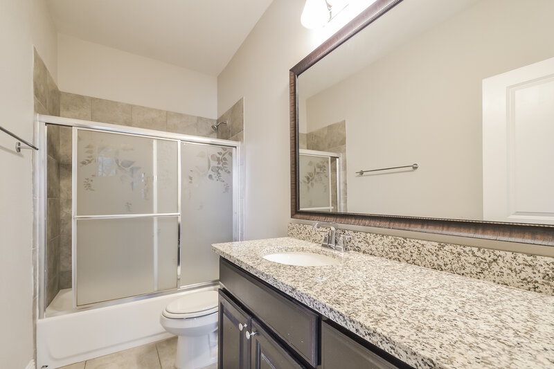 2,490/Mo, 1212 Roping Reins Way Haslet, TX 76052 Bathroom View