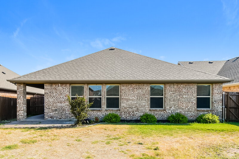 2,285/Mo, 3136 Honeycomb Way Royse City, TX 75189 Rear View
