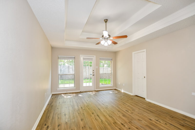 2,485/Mo, 712 Creek Tree Dr Desoto, TX 75115 Main Bedroom View