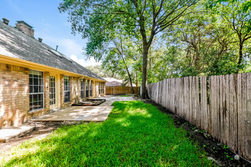 2,485/Mo, 712 Creek Tree Dr Desoto, TX 75115 Rear View