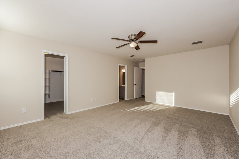 1,875/Mo, 1316 Hazelnut Dr Fort Worth, TX 76140 Main Bedroom View 2