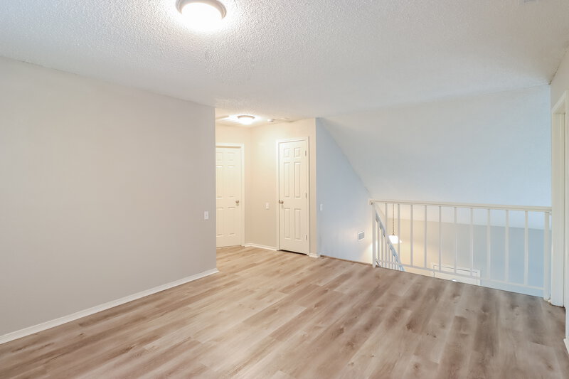 2,035/Mo, 427 Chancellorsville Dr Mesquite, TX 75149 Family Room View 2