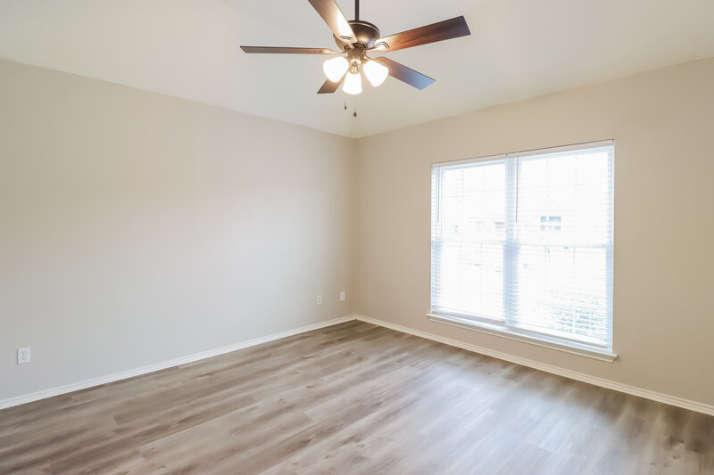 2,035/Mo, 427 Chancellorsville Dr Mesquite, TX 75149 Main Bedroom View