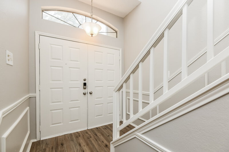 2,255/Mo, 5016 Santa Fe Ct Arlington, TX 76017 Foyer View