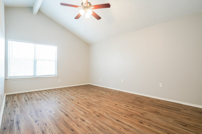 2,200/Mo, 5016 Santa Fe Ct Arlington, TX 76017 Main Bedroom View