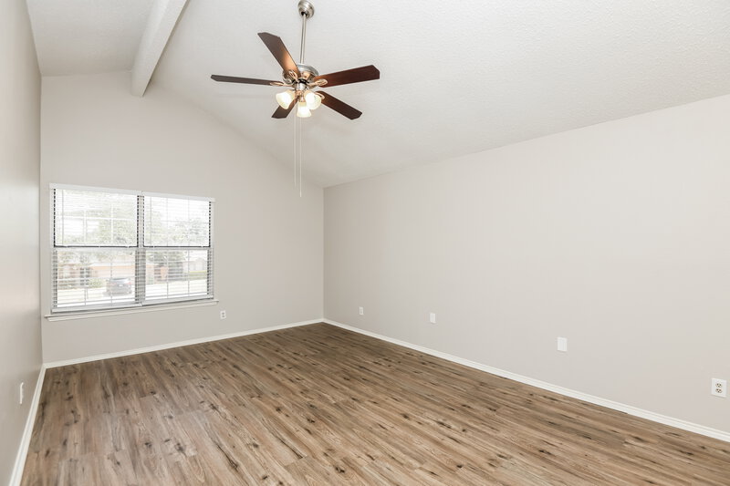 2,255/Mo, 5016 Santa Fe Ct Arlington, TX 76017 Main Bedroom View
