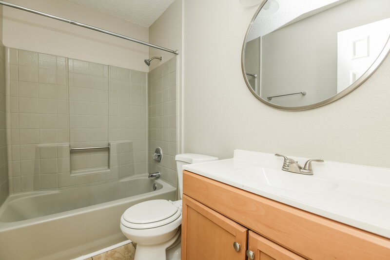 2,255/Mo, 5016 Santa Fe Ct Arlington, TX 76017 Bathroom View