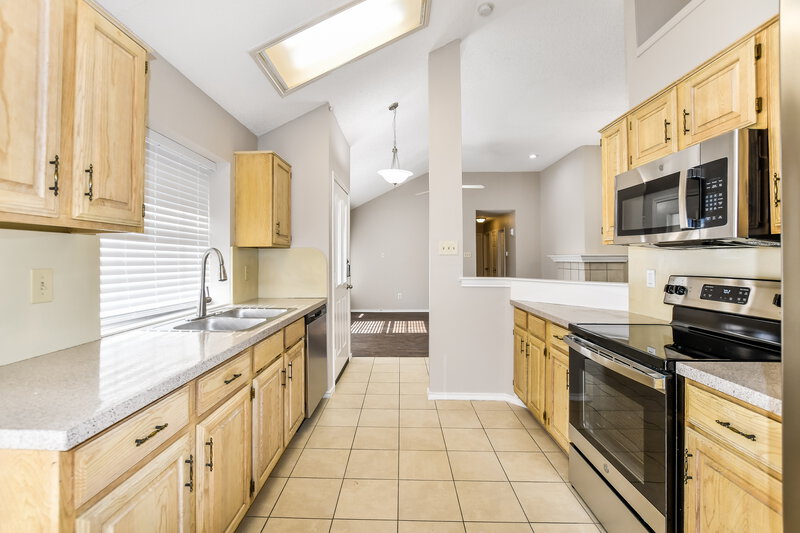 2,125/Mo, 428 Loma Alta Dr Mesquite, TX 75150 Kitchen View