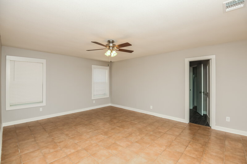 2,440/Mo, 6305 Big Springs Dr Arlington, TX 76001 Main Bedroom View