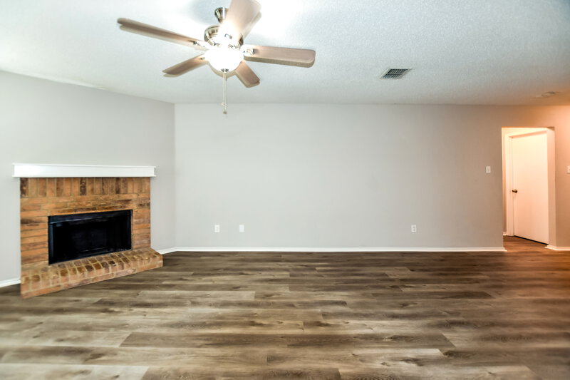 2,555/Mo, 1304 Dawson Way Mesquite, TX 75181 Living Room View 4