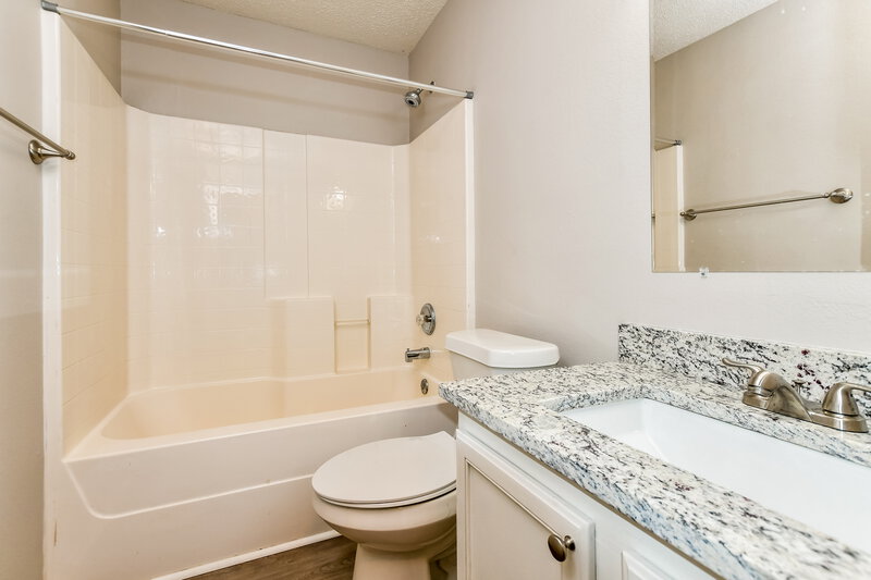 2,555/Mo, 1304 Dawson Way Mesquite, TX 75181 Bathroom View