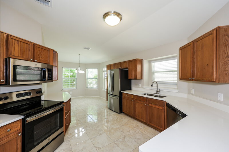 1,915/Mo, 4736 Cedar Springs Dr Fort Worth, TX 76179 Kitchen View 2