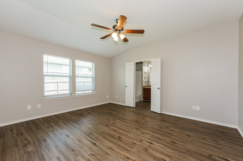 1,915/Mo, 4736 Cedar Springs Dr Fort Worth, TX 76179 Main Bedroom View